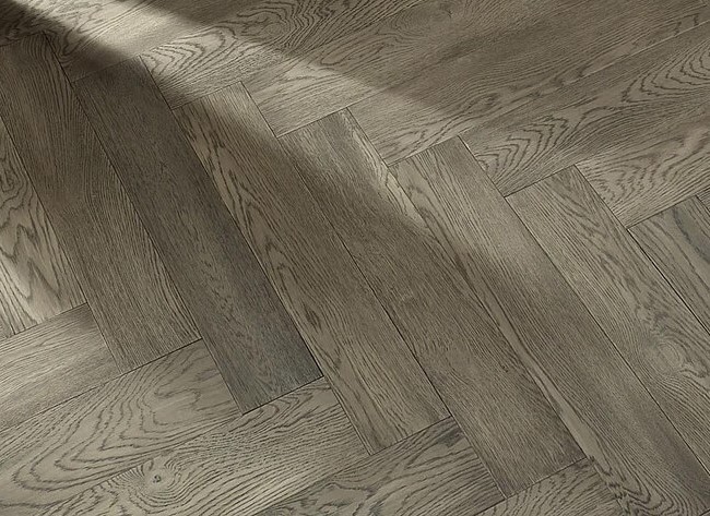 Easy to clean floor | Lake Interiors