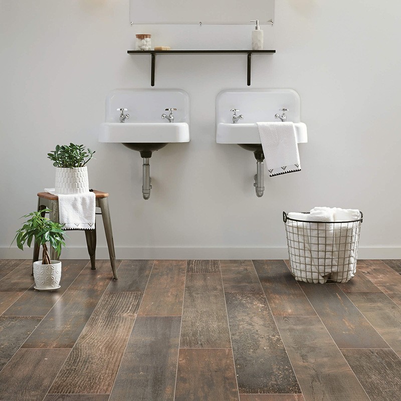 Small bathroom | Lake Interiors